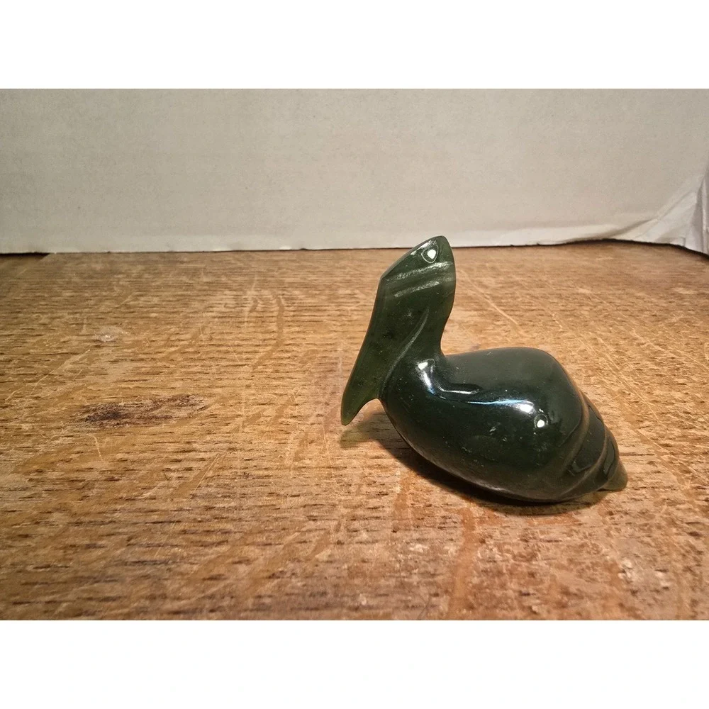 Vintage Jade Green‎ Stone Pelican Bird Figurine Carved 2